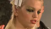 daphne-sparkle-eyes-dsquared2.webp