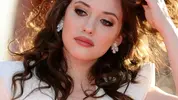 kat-dennings-charming-face-sexy-qualities-usa-actor-grandeur-lady-1440x2560.webp