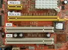 PCI_und_PCIe_Slots.webp PCI_und_PCIe_Slots.webp